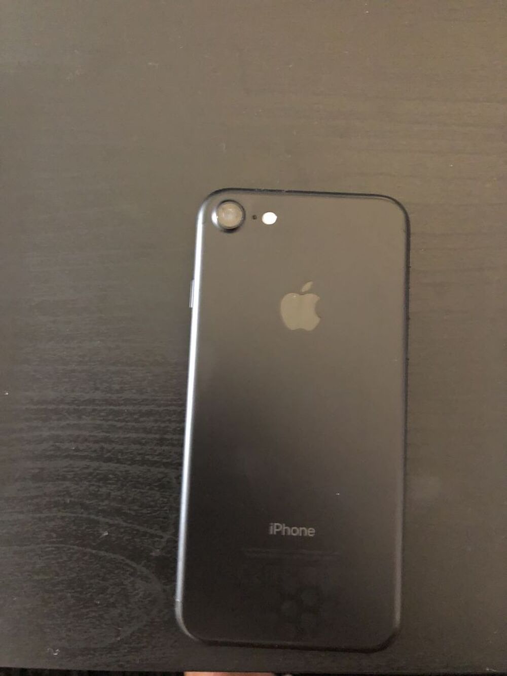 iPhone 7 32 Gb noir mat Téléphones et tablettes