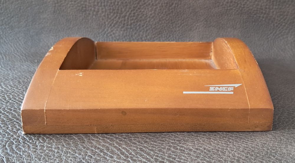 Ramasse monnaie sncf vintage en bois avec rainure 