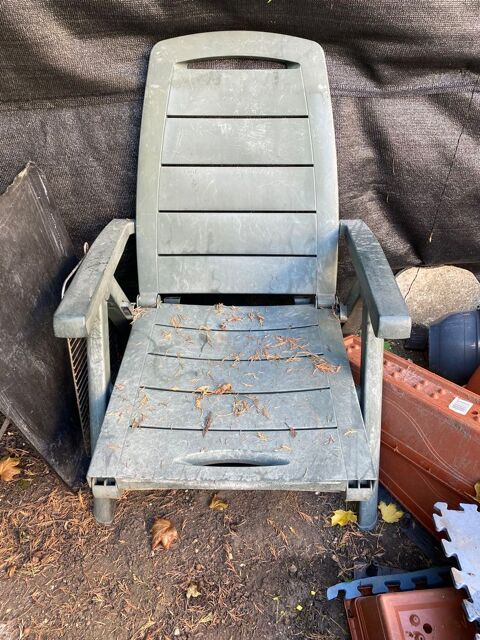 Chaise jardin 40 Le M�e-sur-Seine (77)