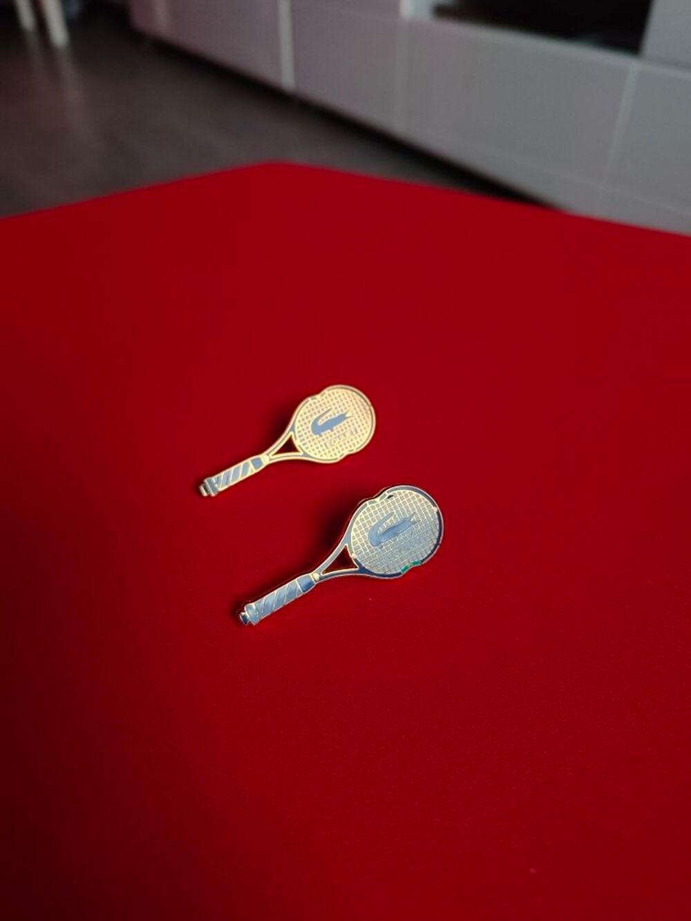 Pin's Lacoste rare 