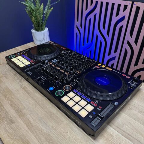 Pioneer DDJ-1000 DJ Controller + Odyssey FZGSDDJ1000W1 Fligh 895 Paris 7 (75)