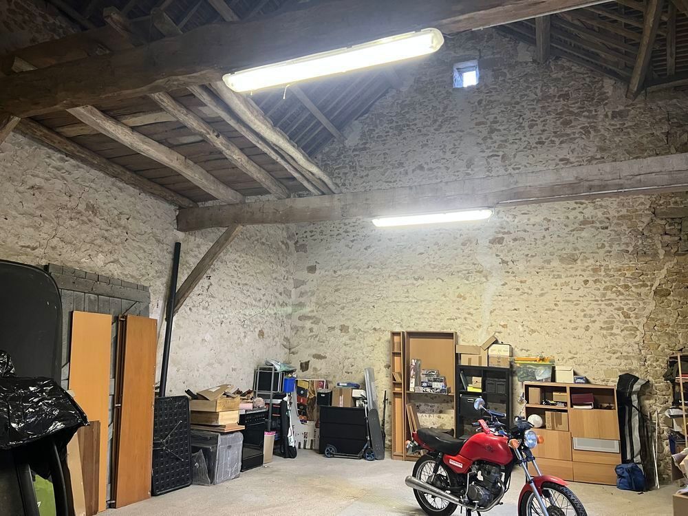 Vente Maison Maison familiale 135m² DPE D avec grange 60m² et cour sans vis-à  -vis Darvault Darvault