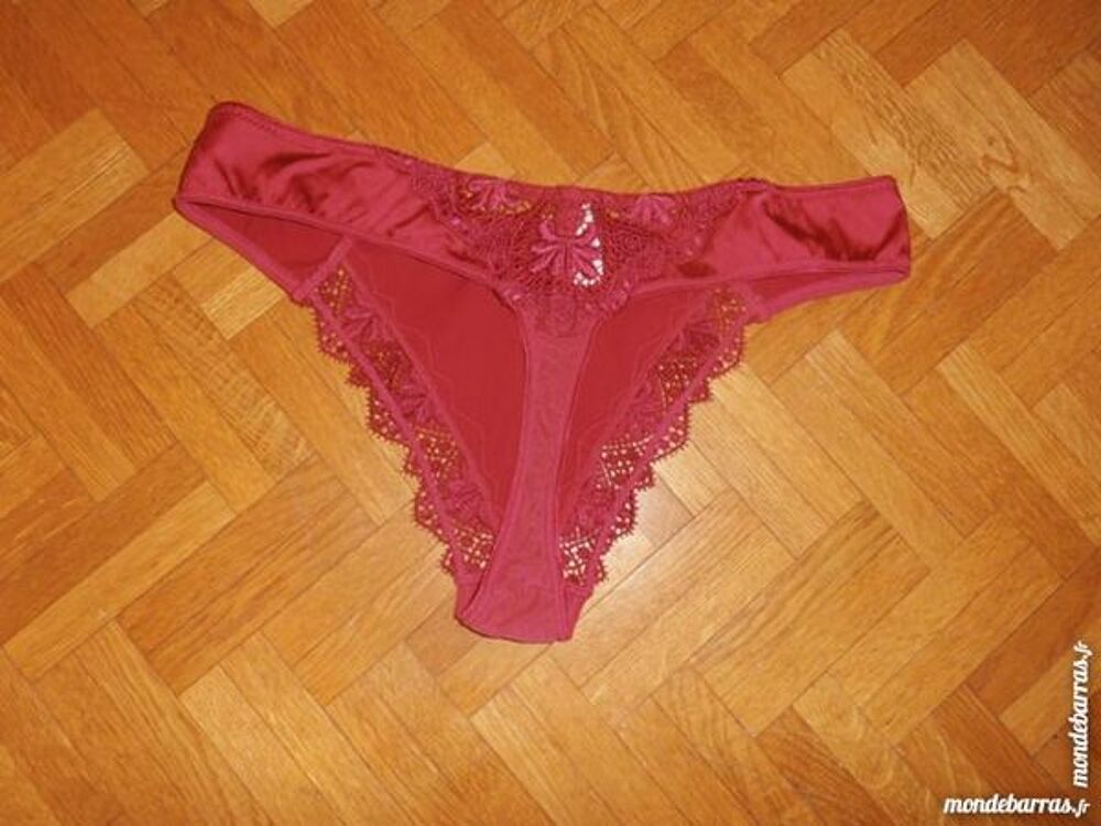 String bordeaux Chantelle (V3) Vêtements