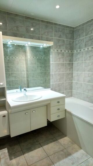  Appartement � vendre 4 pi�ces 84 m�