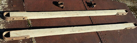 2 poutrelles en ch�ne avec 4 ferrures vissables 59 Saint-Clair-sur-Galaure (38)