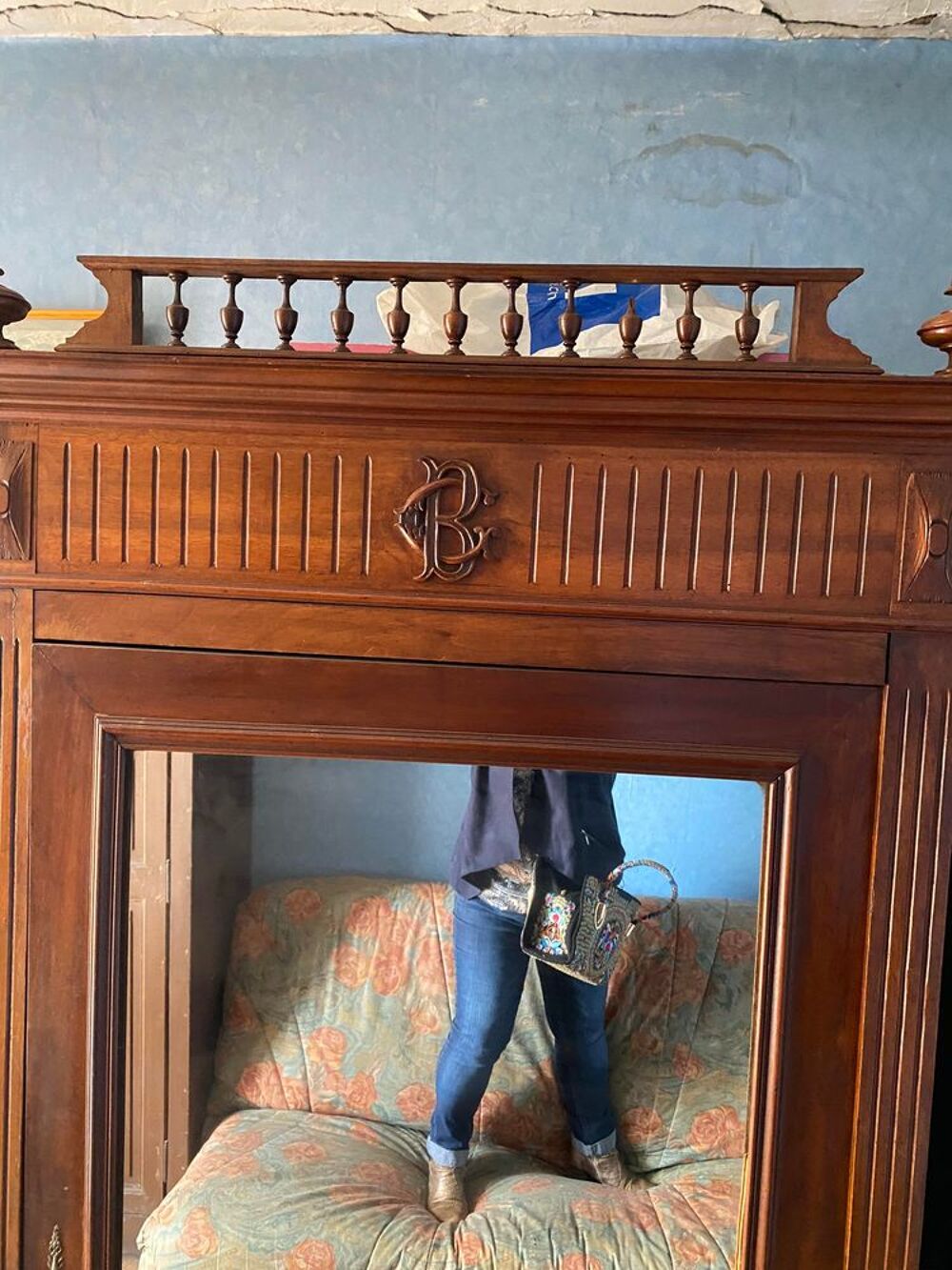Bonneti&egrave;re ancienne Meubles