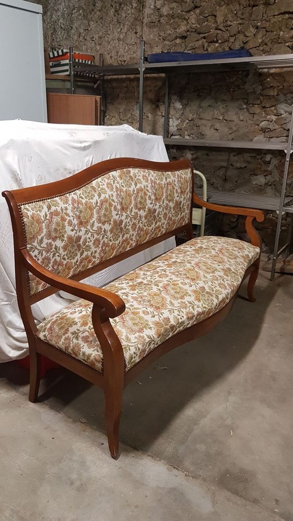 Banquette d'&eacute;poque Louis Philippe en noyer Meubles
