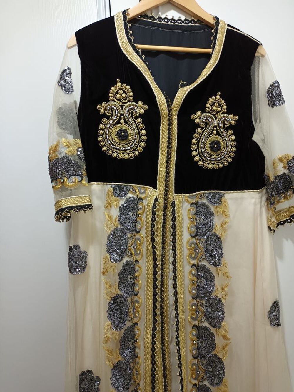 Caftan classe et &eacute;l&eacute;gant 1 pi&egrave;ce tr&egrave;s confortable Vêtements