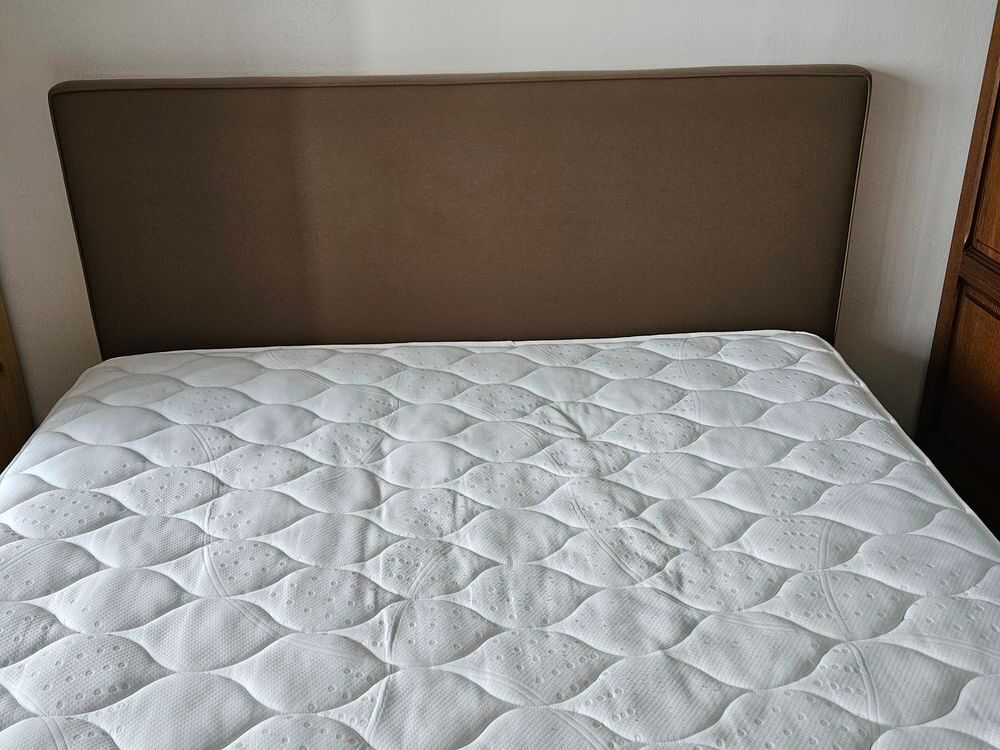Lit et matelas 160x190 Meubles