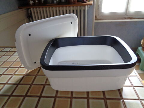 Bote  pains Tupperware neuve 30 Le Coteau (42)