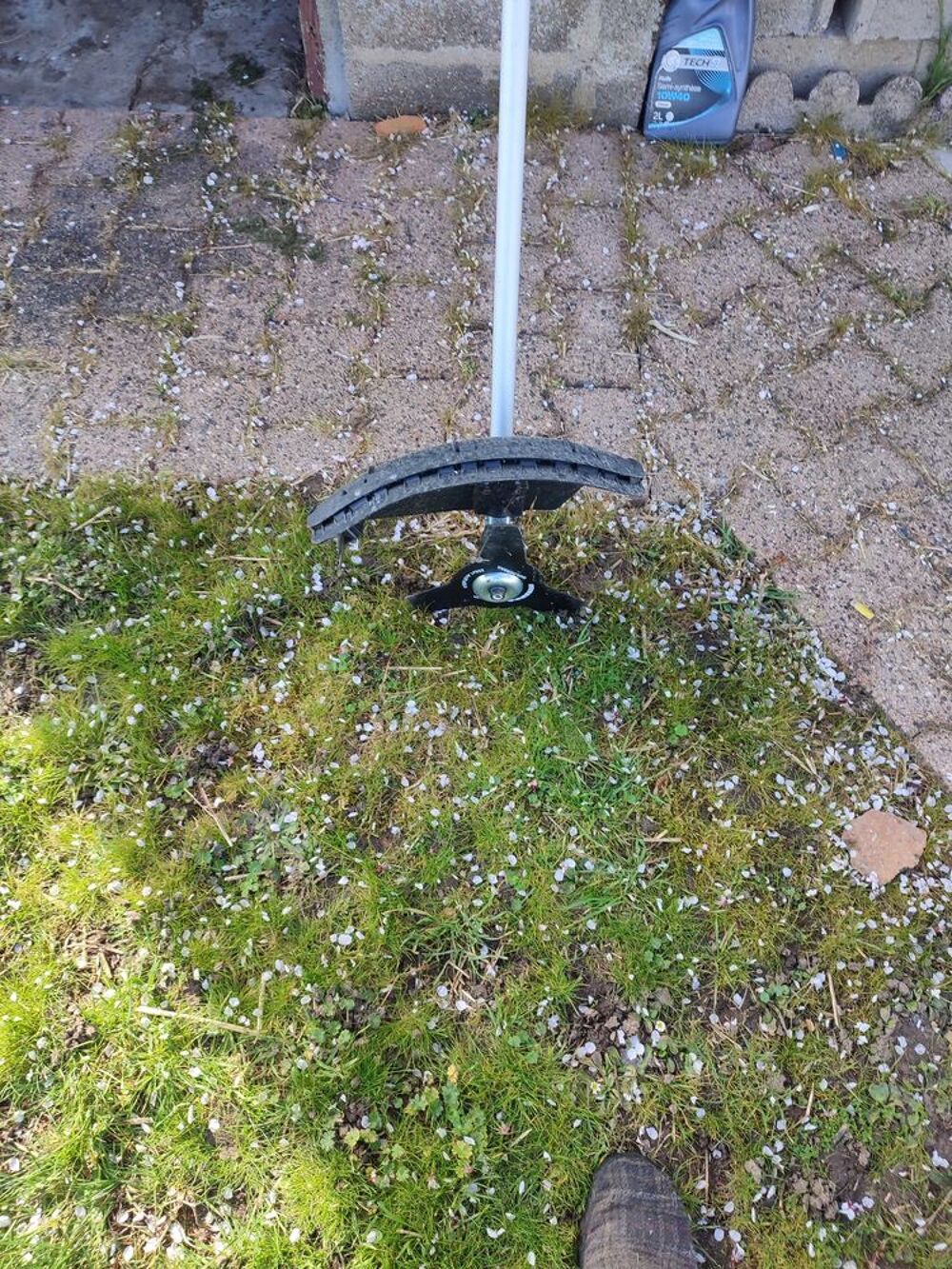 a+vendre+d&eacute;broussailleuse+Neuf Jardin