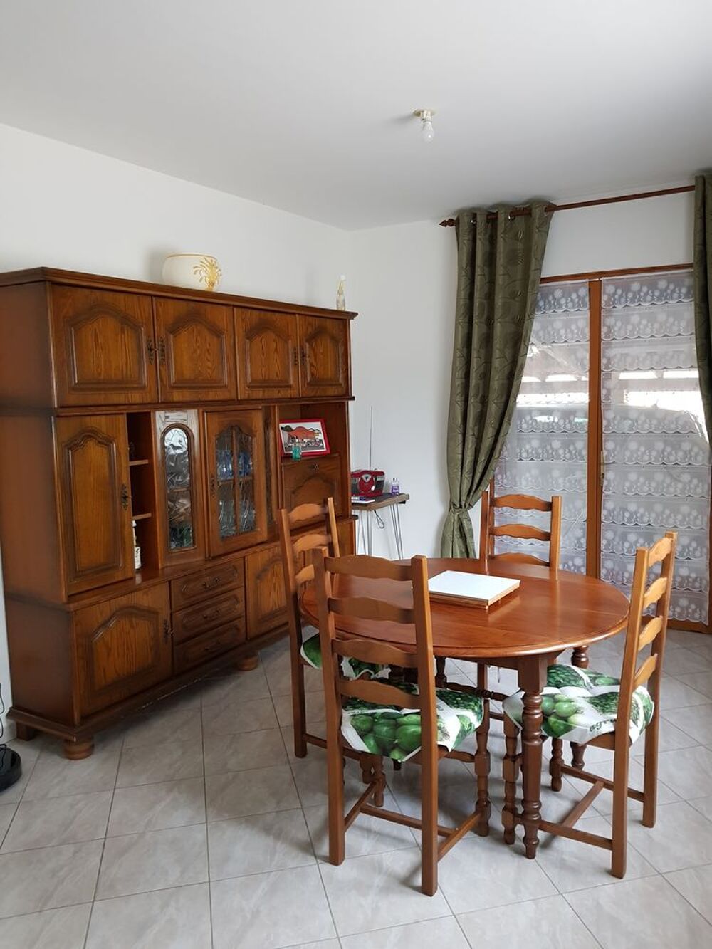 Salle &agrave; manger Meubles