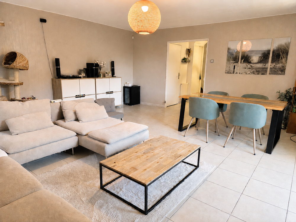Vente Maison Maison 4 pièces de 104 m² avec jardin, piscine et garage Cannes la bocca
