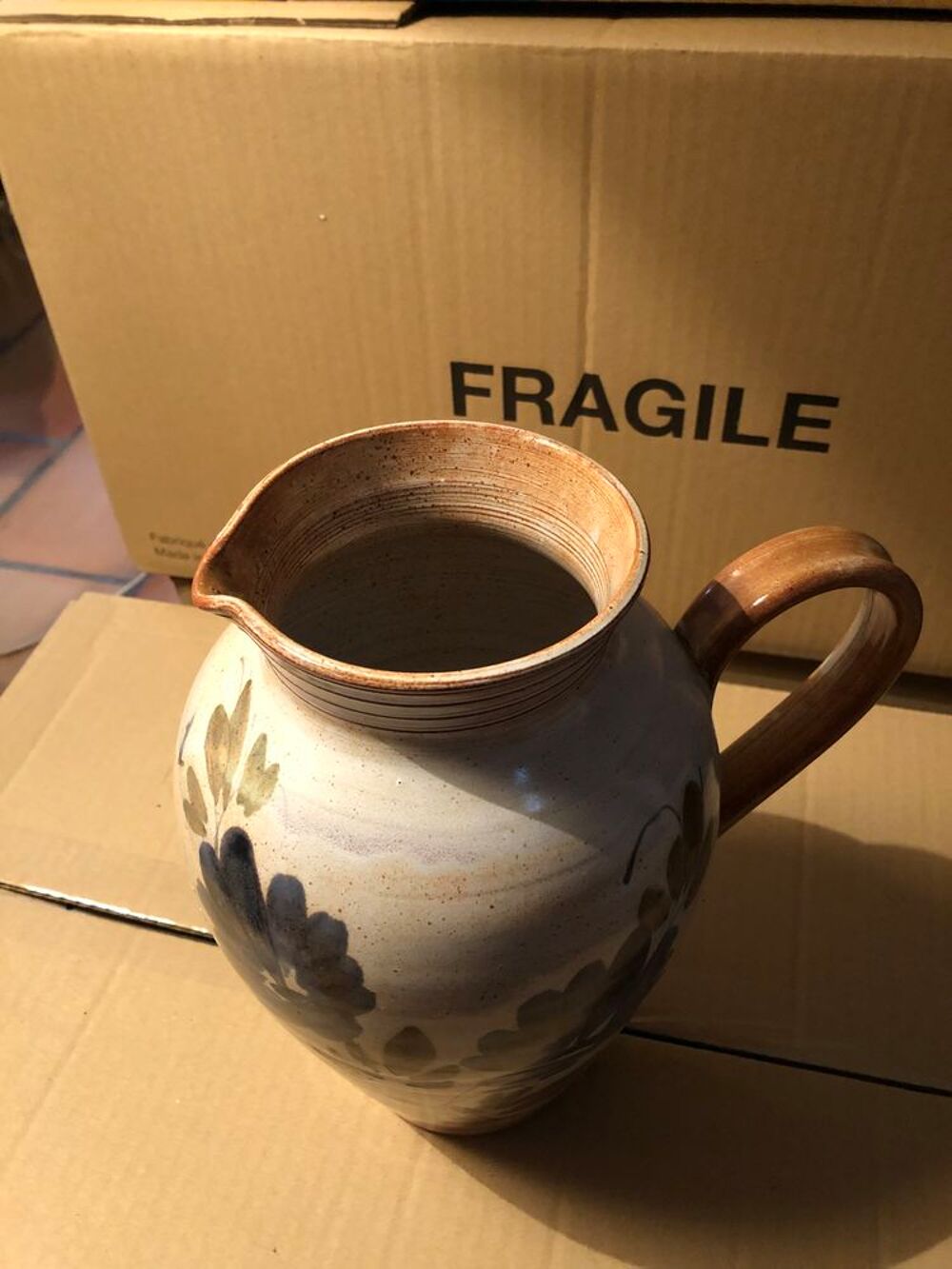 pichet en gr&egrave;s Décoration