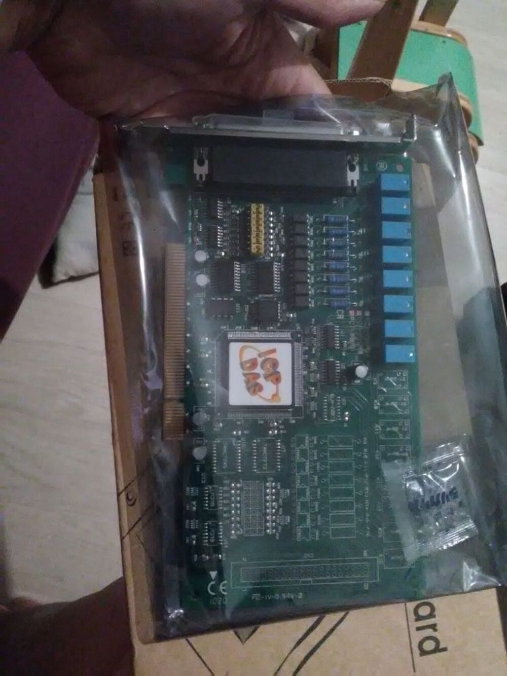 PCI P8-R8 Matériel informatique