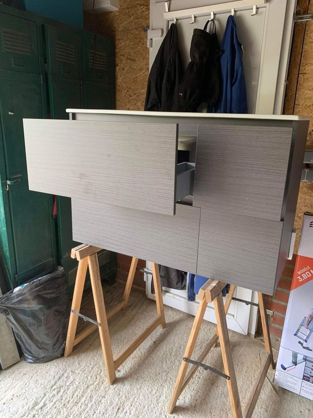 Meubles suspendu avec miroir Meubles