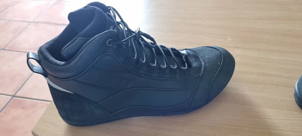 CHAUSSURES DE MOTO HOMME MARQUE BERING T46 Chaussures