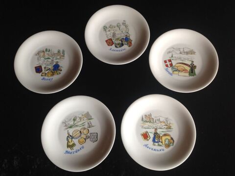 5 ASSIETTES � FROMAGE EN PORCELAINE CNP FRANCE Envoi Possibl 22 Tr�gunc (29)