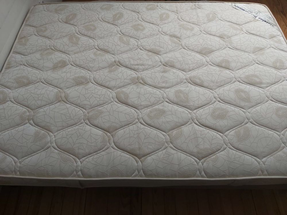 Matelas et sommier 140x190 Meubles