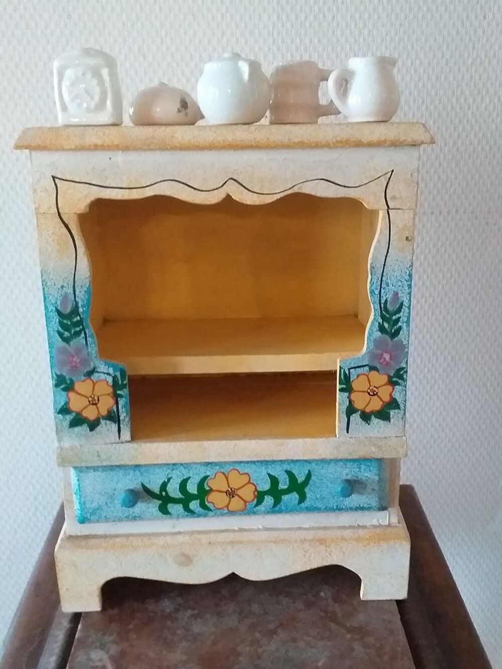 Mobilier, ancien buffet de cuisine miniature en bois, vaisselier Jeux / jouets