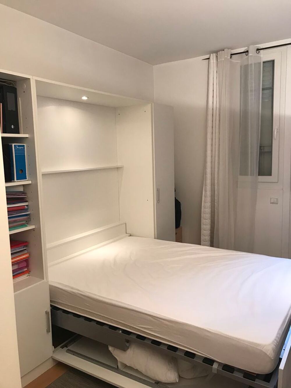 Lit armoire pour transformer chambre peu utilis&eacute;e en bureau Meubles