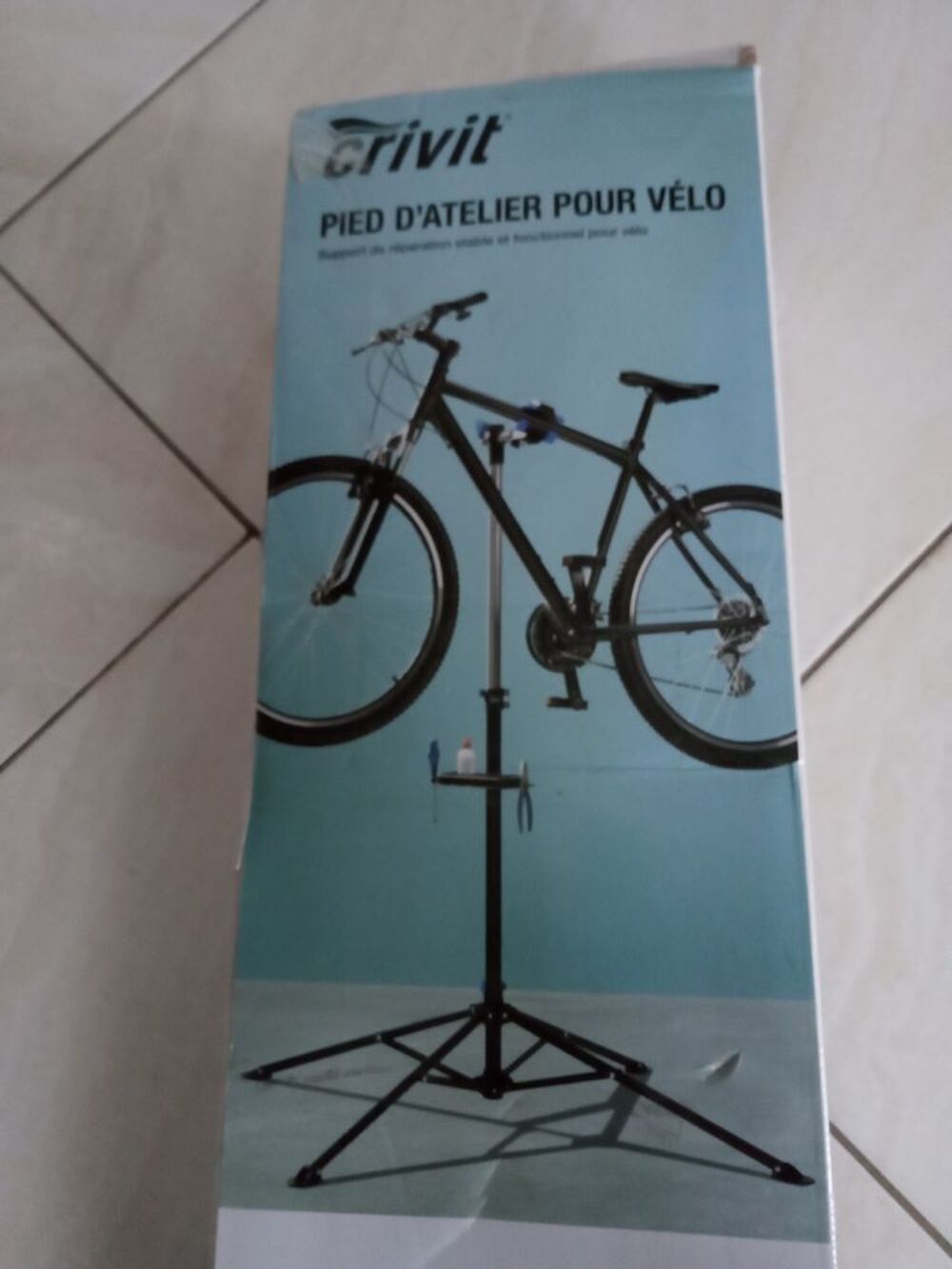 Pied d atelier pour v&eacute;lo hauteur r&eacute;glable 107 &agrave; 178 cm a prendre sur place Vélos