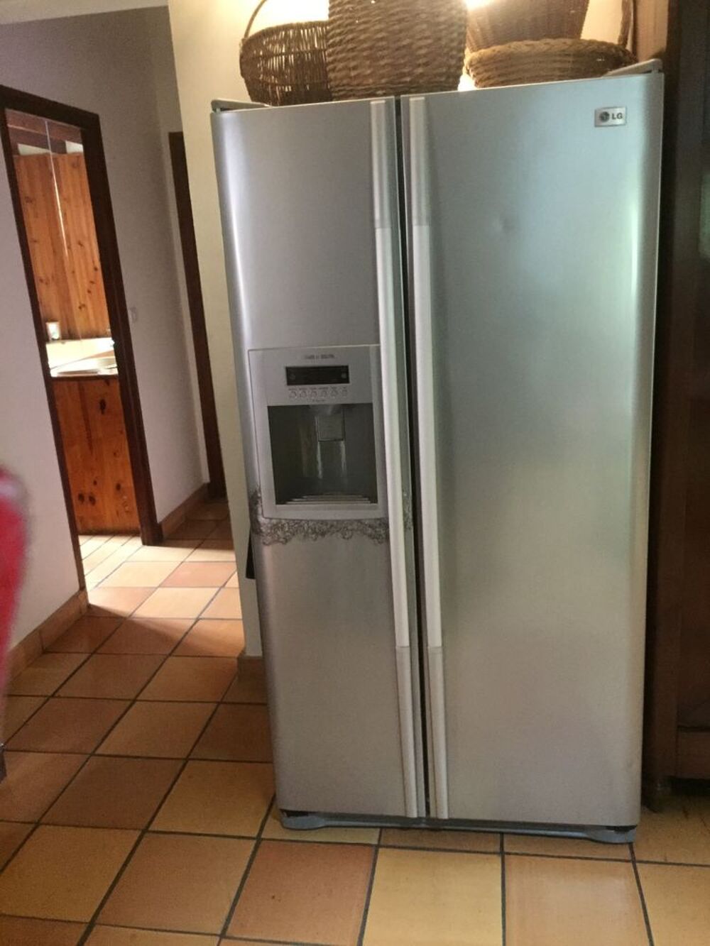 R&eacute;frig&eacute;rateur am&eacute;ricain eau et gla&ccedil;ons Electroménager