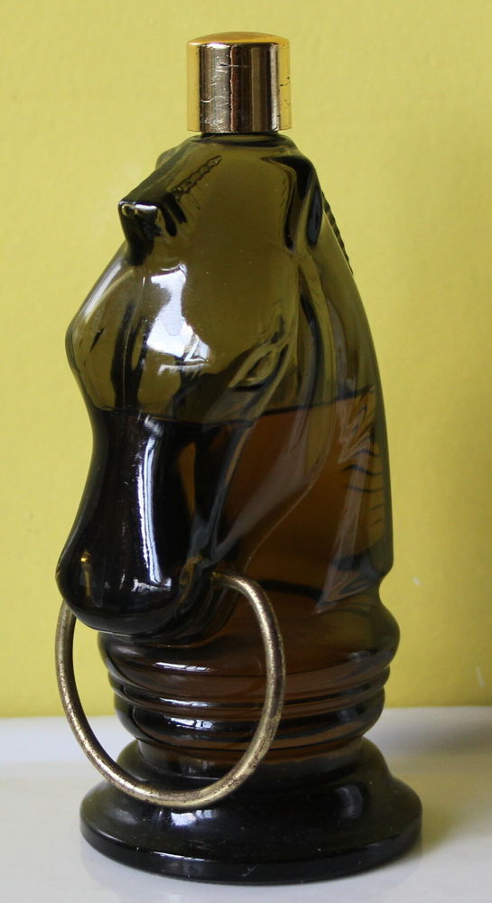Flacon parfum vintage AVON Cheval aftershave Bravado 