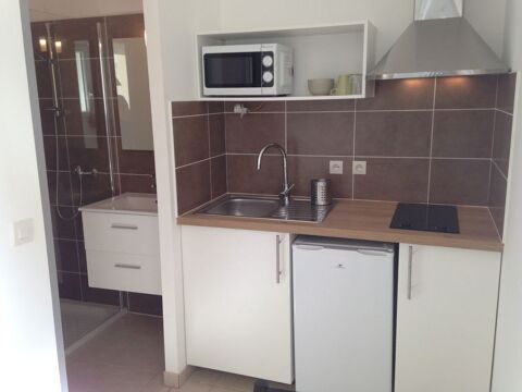   Studio-Meubl�: ''Tout Inclus'' (�lectricit�, chauffage, eau, Appartement - 1 pi�ce(s) - 16 m�