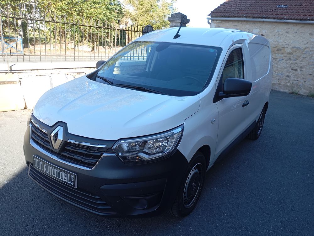 Express EXPRESS VAN BLUE DCI 75 - 22 ESSENTIEL 2022 occasion 33390 Blaye