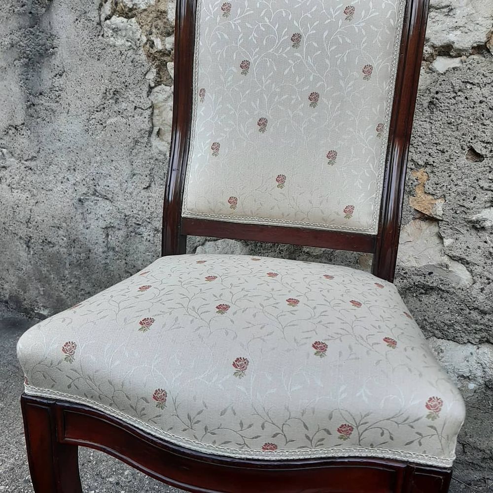 chaise d'&eacute;poque Meubles