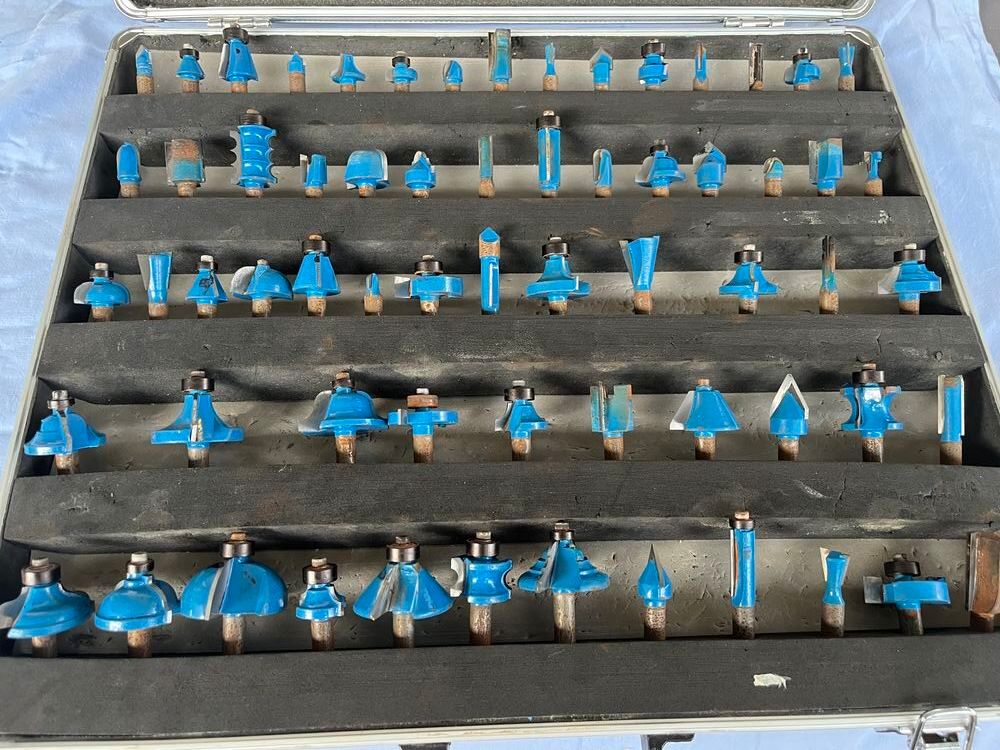 Lot de fraises pour d&eacute;fonceuse Bricolage