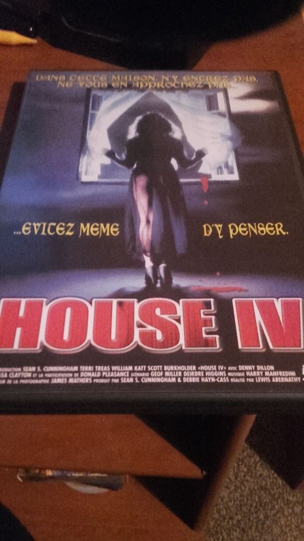 DVD House IV. Livraison possible DVD et blu-ray