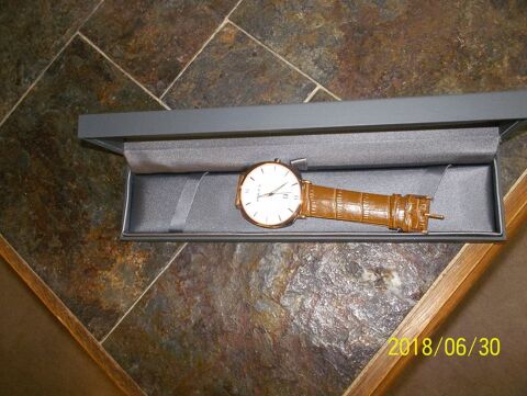 une  montre   maty  tat  neuve 39 L'le-Bouchard (37)