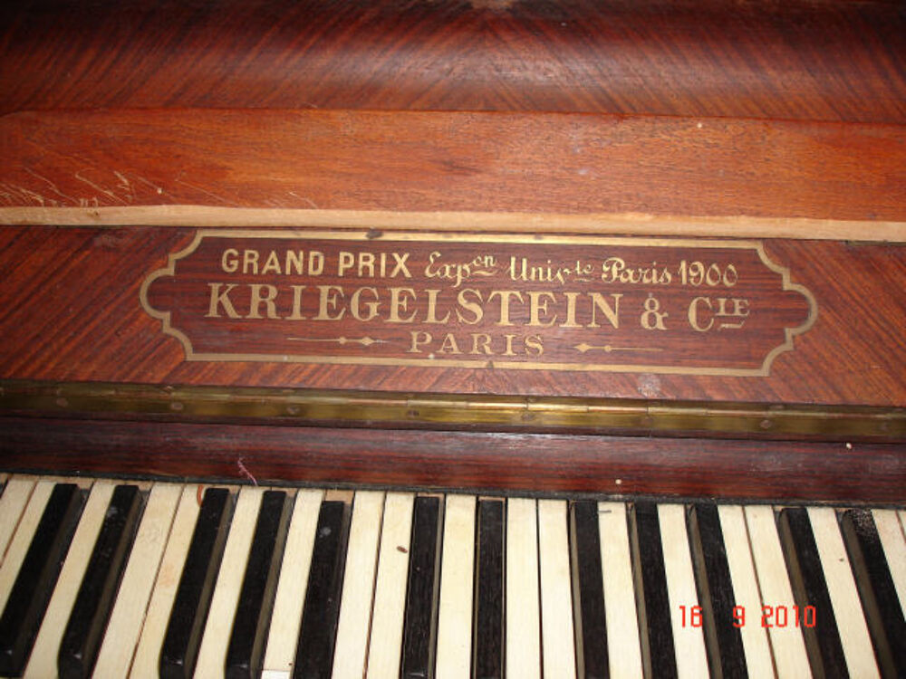 Piano Kriegelstein &amp; Cie 1er prix &agrave; l'exposition universelle Instruments de musique