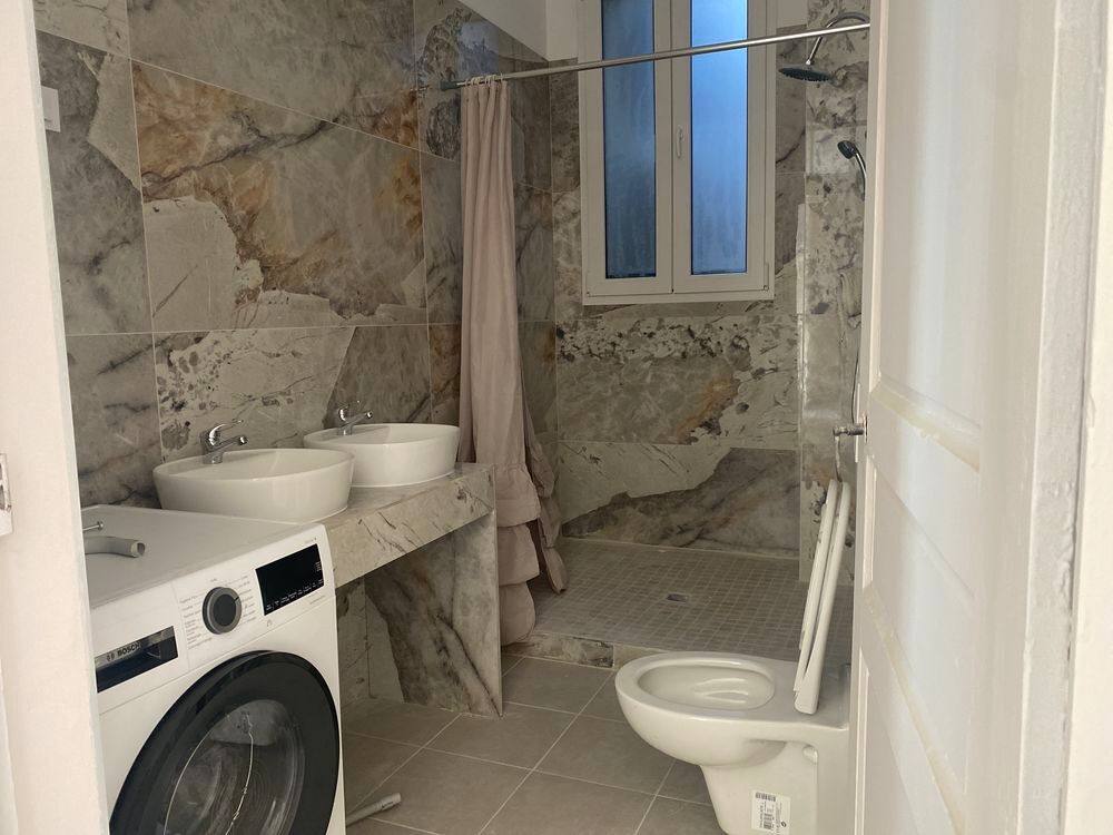 Location Appartement P3 centre nimes Nmes