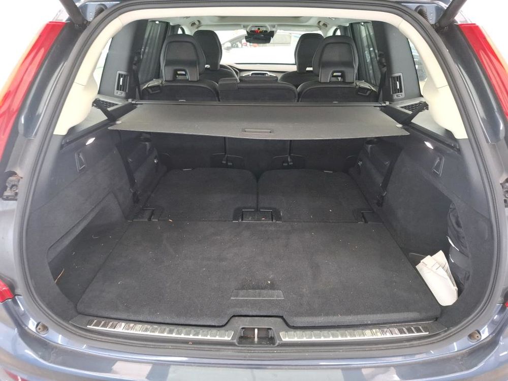 XC90 T8 Twin Engine 303+87 ch Geartronic 7pl Momentum 2019 occasion 75015 Paris