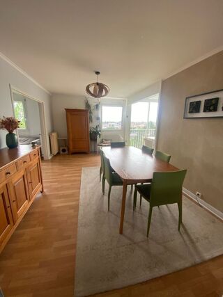  Appartement à louer 6 pièces 115 m²