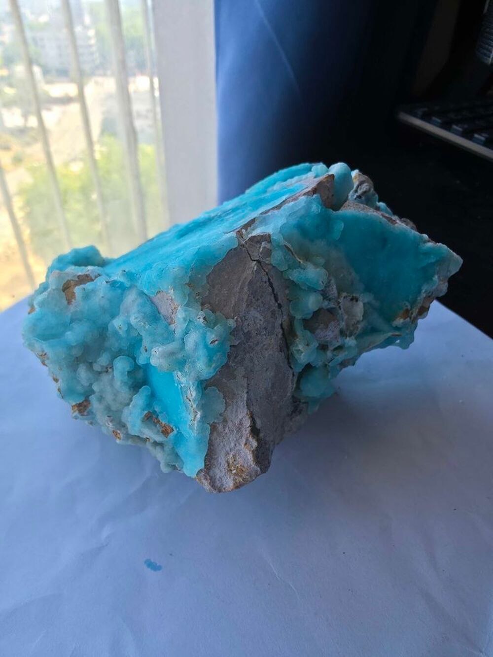 Grand Min&eacute;ral H&eacute;mimorphite Bleue Naturelle Congo-14,5 cm 