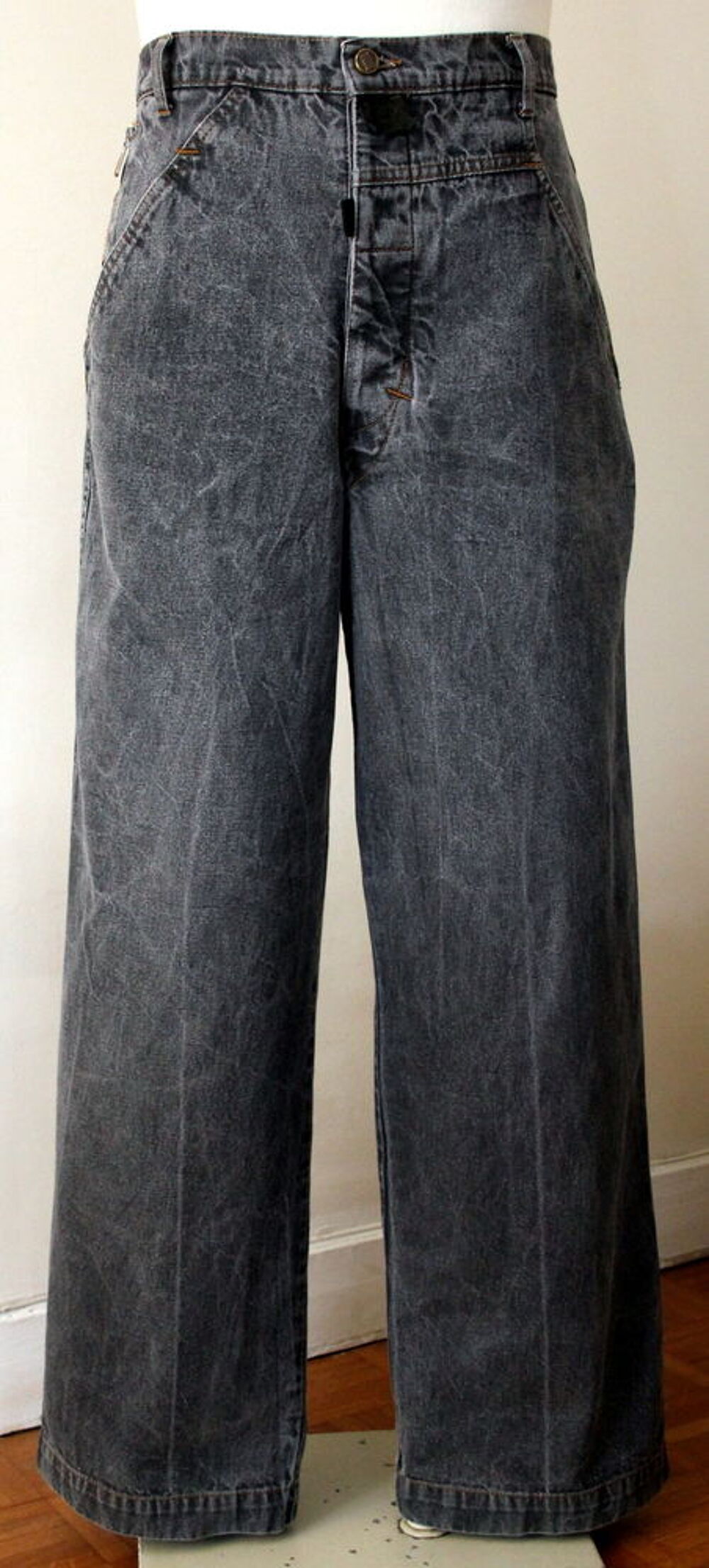 Jeans The Stone Washed zip dos MARITHE FRANCOIS GIRBAUD
T.32 Vêtements