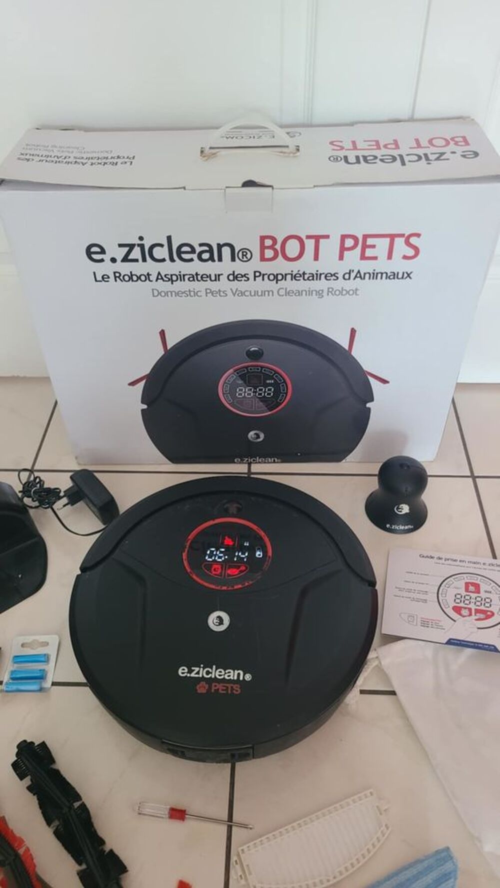 ASPIROBOT e.ziclean BOT PET accessoires rest&eacute;s neufs Electroménager