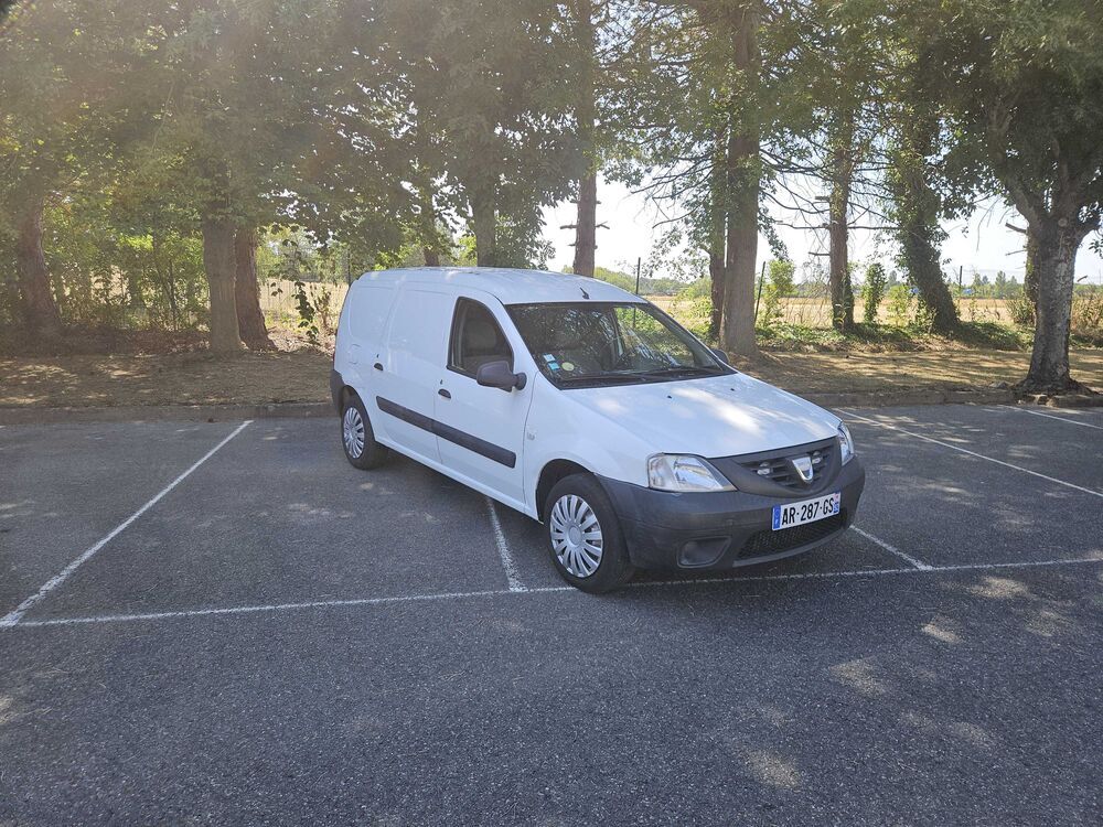 Logan 1.5 dCi 70 eco2 Laur&eacute;ate 2008 occasion 60128 Plailly