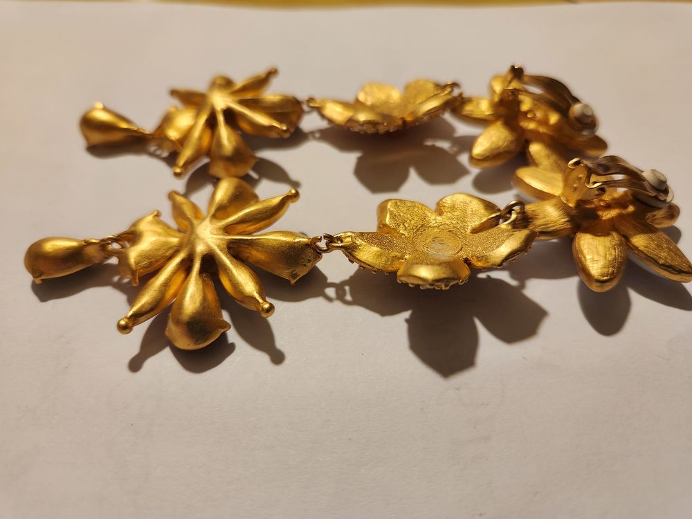 BO Clip dor&eacute;e bicolore blanc rose strass 3 pendants_LACROIX Bijoux et montres