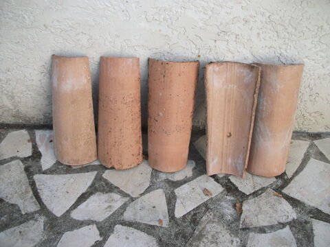  TUILES CANAL. 1 Maubourguet (65)