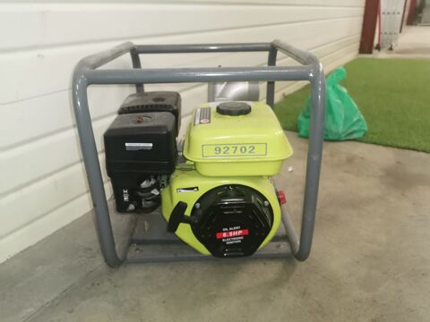 MOTO POMPE 4 TEMPS NEUF 85150 Les achards