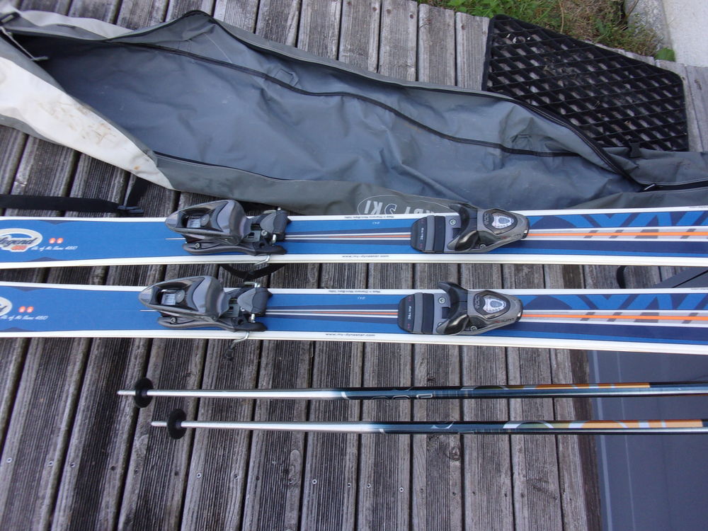 mat&eacute;riel de ski Sports