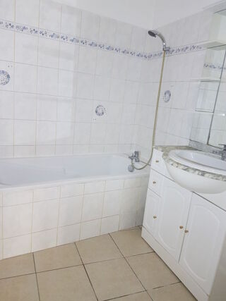  Appartement � louer 4 pi�ces 85 m�