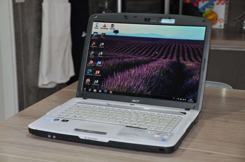 Acer Aspire 5720ZG de 15,4 pouces Matériel informatique