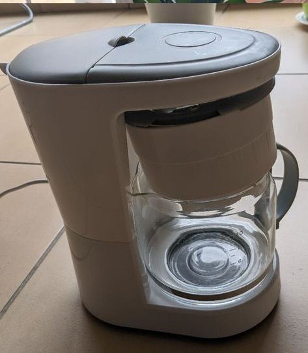 Cafeti&egrave;re 10 tasses High One Electroménager