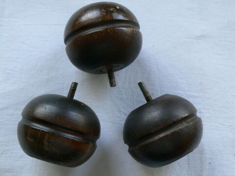 Pieds de meuble en bois Plougoumelen (56)